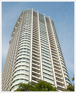 ビル型のデザイナー住宅